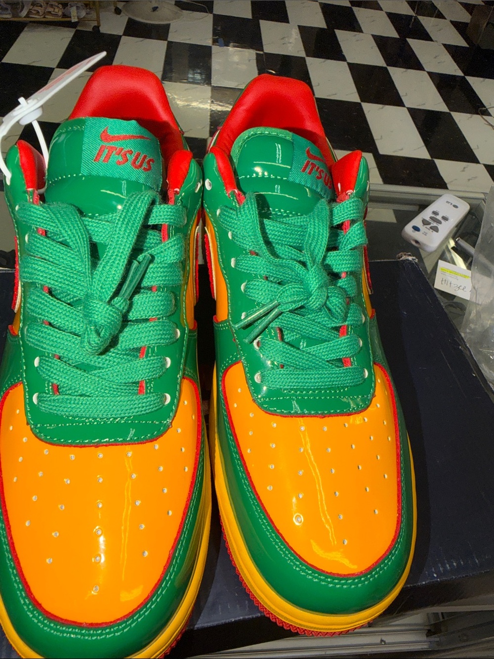 Nike men’s Air Force Low Top Sneakers - Green/Orange - Picture 6 of 6